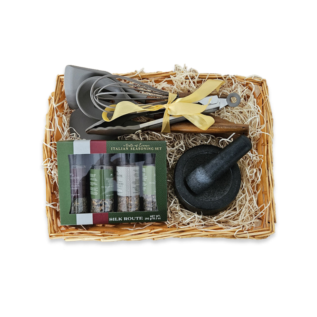 Kitchen Essentials Hamper & Spice Grinder Set