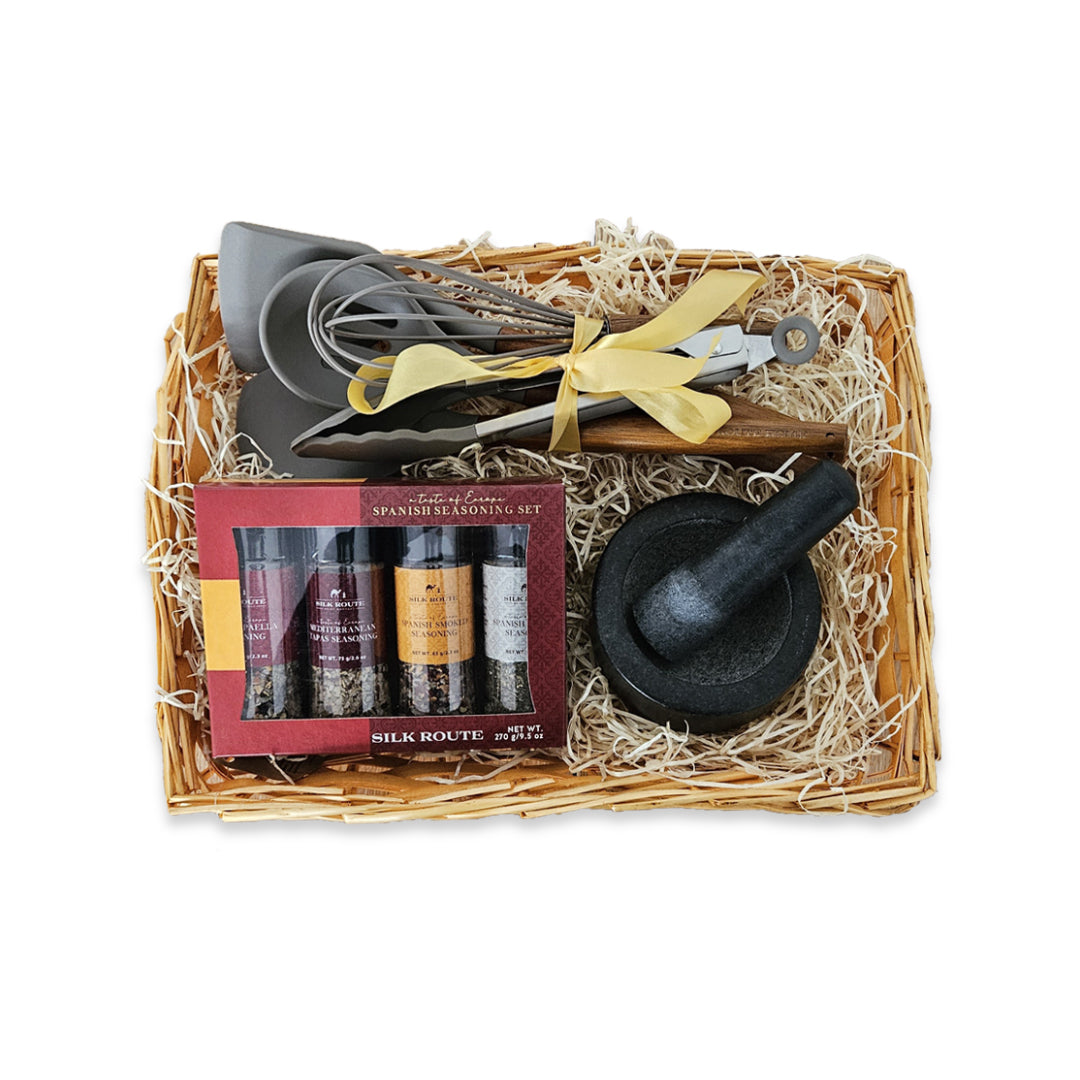 Kitchen Essentials Hamper & Spice Grinder Set